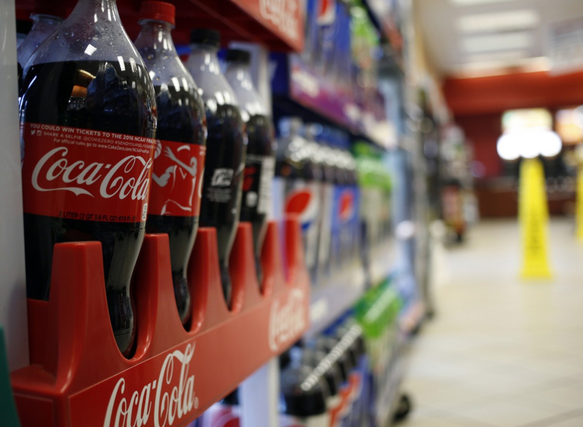 Com latas que 'gritam gol', Coca-Cola lança promoção para a Copa de 2026