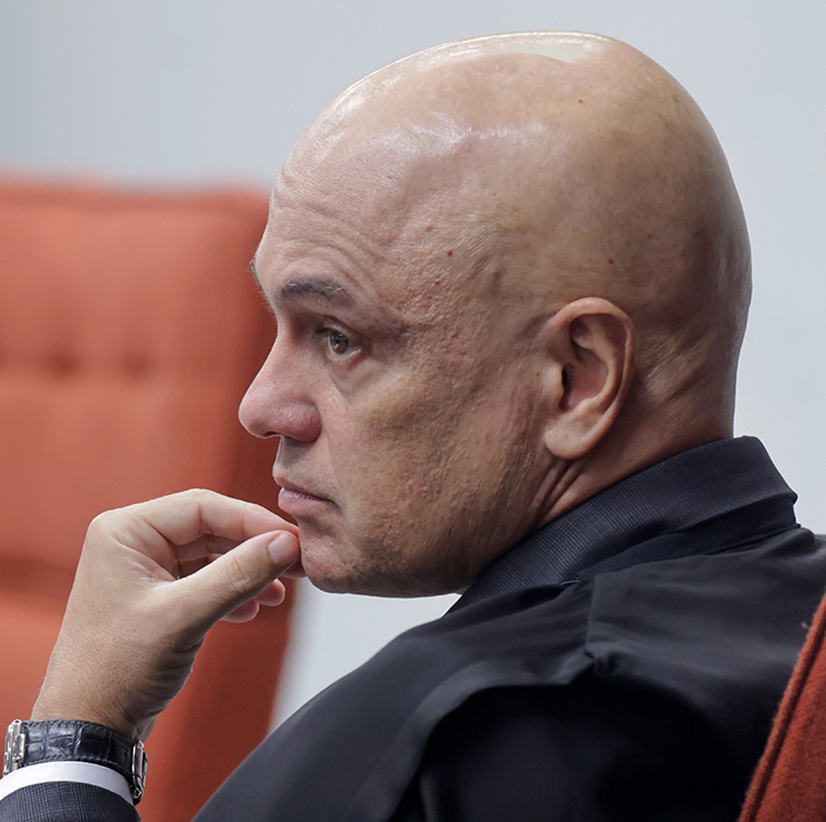 Empresário é procurado pela PF por suspeita de vazar dados sigilosos de ministros e de esposa de Moraes