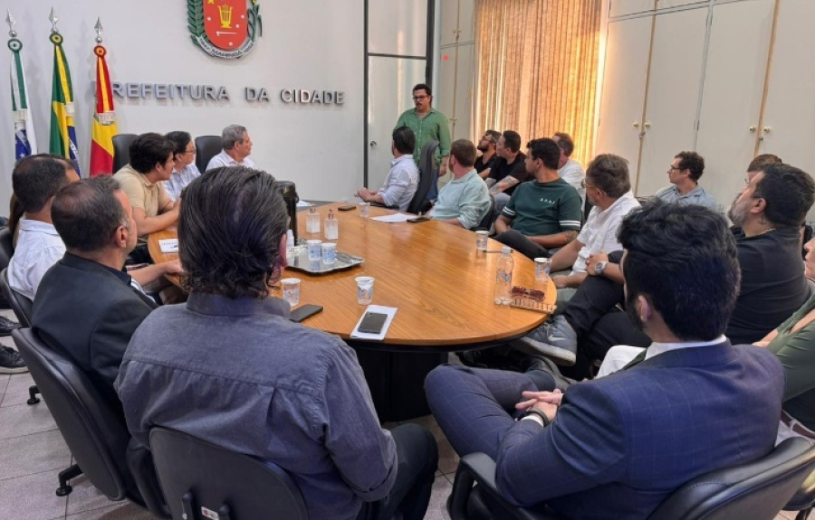 Reunião entre Prefeitura e bares trata impactos de aglomerações nas avenidas Herval e Arthur Thomas