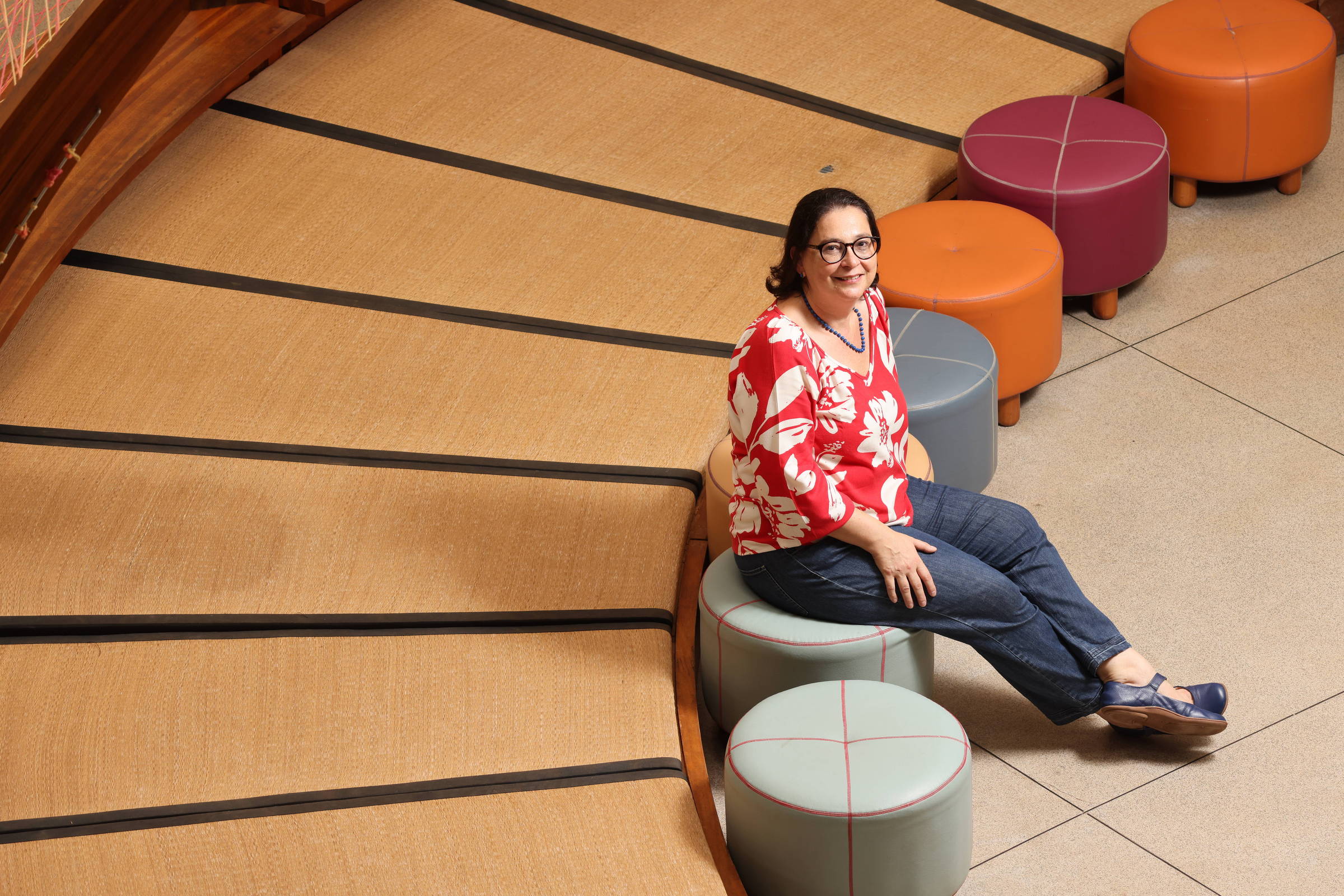 Profissão de bibliotecário ganha novo peso na era digital, além das estantes