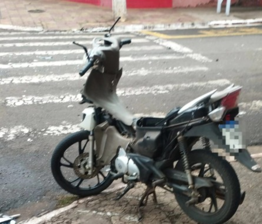 Colisão entre carro e moto mobiliza aeromédico no centro de Marialva nesta segunda (13)