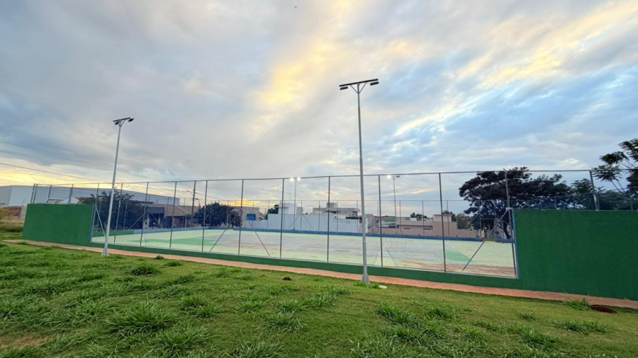 Reforma quadra do Jardim Eldorado e amplia espaço para múltiplas modalidades esportivas