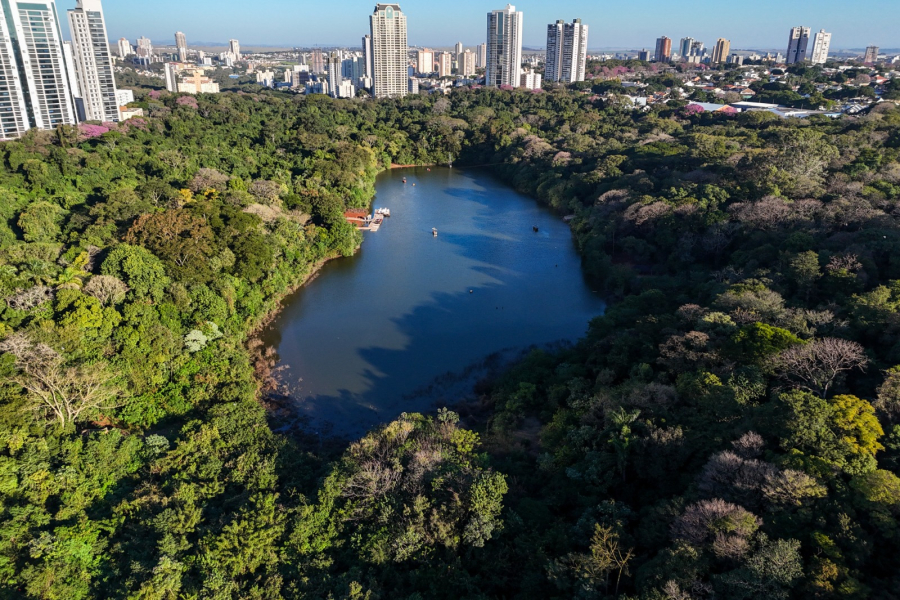 Lago do Parque do Ingá atinge o maior nível de água registrado desde 2022