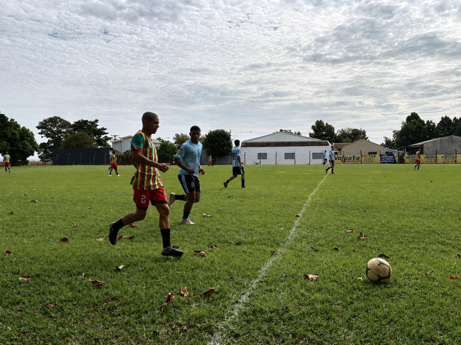 Municipal de Futebol de Campo chega às semifinais com quatro equipes na disputa pelo título