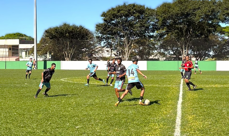 Municipal de Futebol de Campo define finalistas; João de Barro e Vila Brasil decidem o título